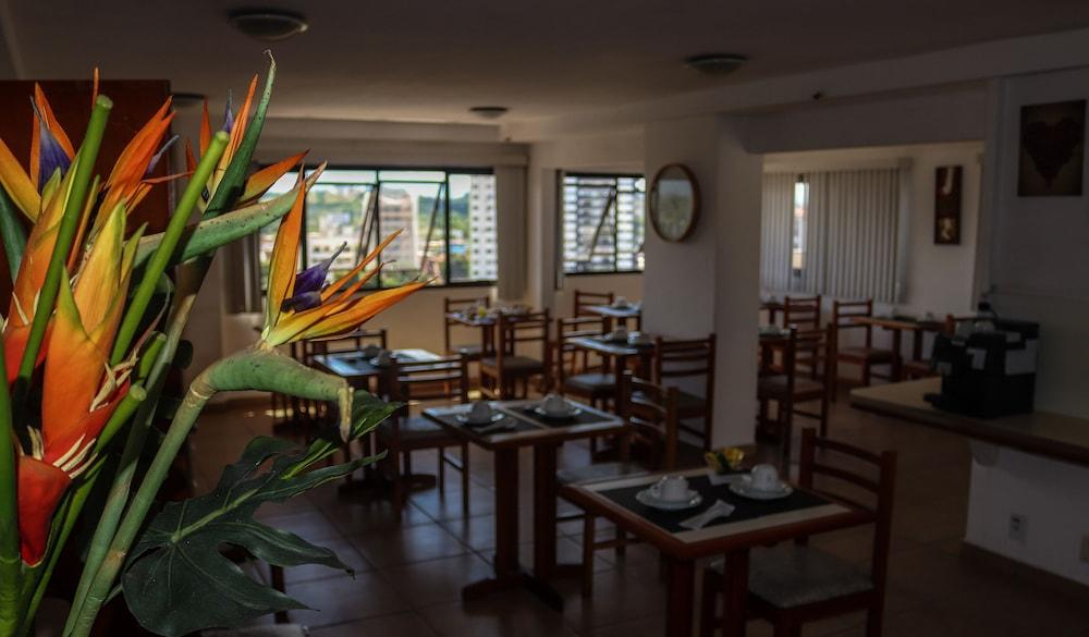 Hotel Rica Flat Resende