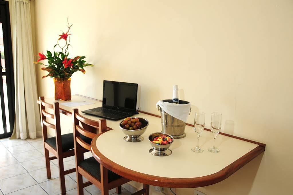 Hotel Rica Flat